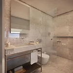 Noble22 Suites-special Category Apartahotel